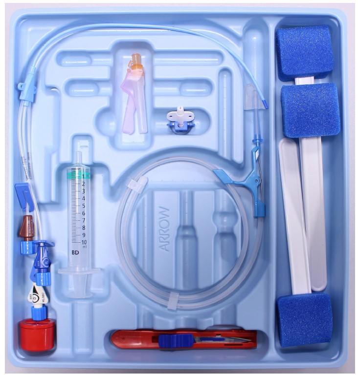CVC Kit: 3-L 7 FR X 20CM, AGB PLUS, CVC Arrowg+ard Blue Plus® se třemi lumeny (5ks/bal)